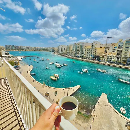 S2 Single Room, Shared Bathroom Δωμάτια σε οικογενειακή κατοικία