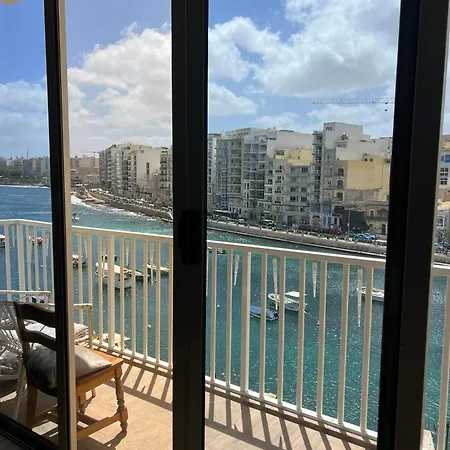S2 Single Room, Shared Bathroom Saint Julian's